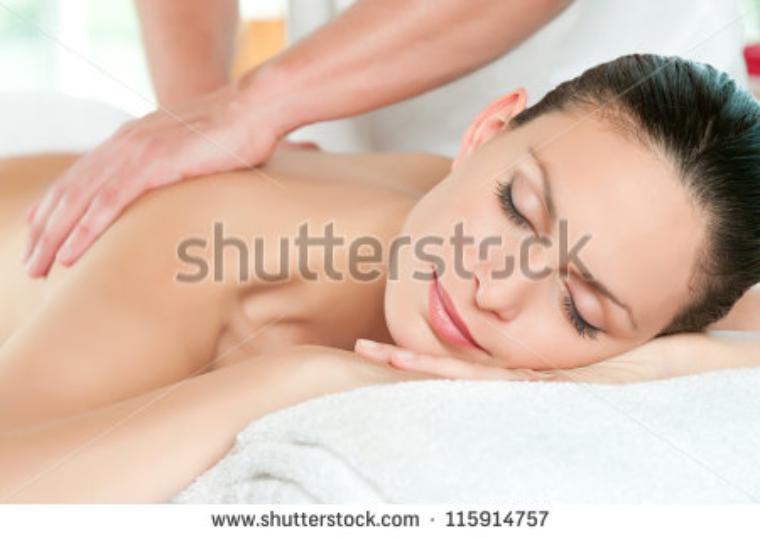 Våra duktiga vårelevers sista massagepraktik.