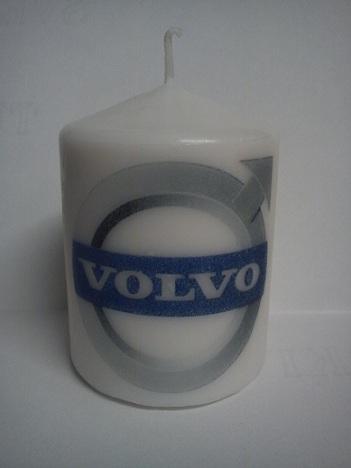 Ljus med Volvo logo
